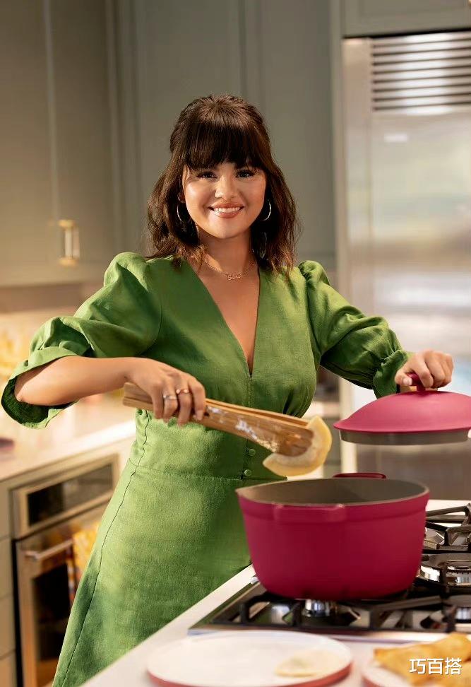 好好打理发型吧!赛琳娜颜值都扛不住的几款发型,你也别“踩雷”