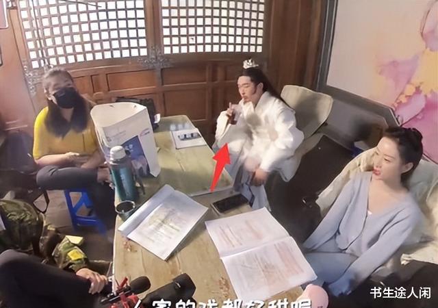 片场|顺德仙姬片场超爱笑，羡慕甜戏，纪云禾摔下岩浆片场感染力太强！