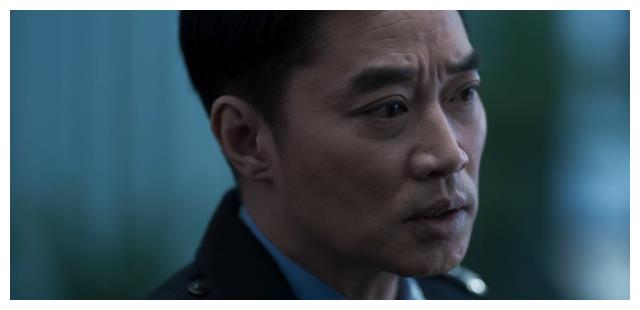 李伯东|都在骂《罚罪》中的内鬼李伯东,谁注意他被拉下水的原因,很可悲