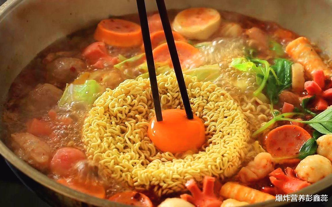 杏鲍菇 无论男性女性，要想摆脱水桶腰，劝你戒掉这3种零食，抑制肥胖