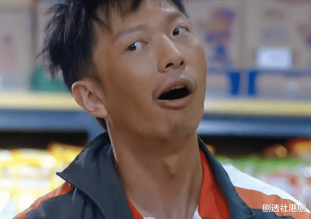 TVB|TVB知名帅气男神,入行17年还在提名飞跃进步奖,网友直呼尴尬