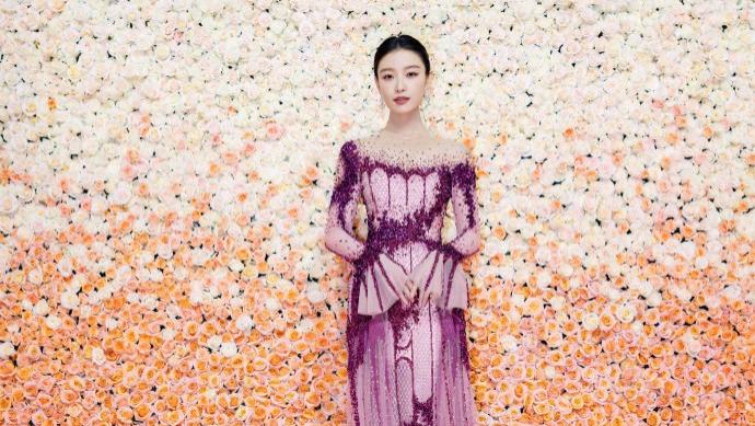 倪妮|倪妮到底有多会穿搭？三款舒服又自在日常私服，充满着时尚潮流感