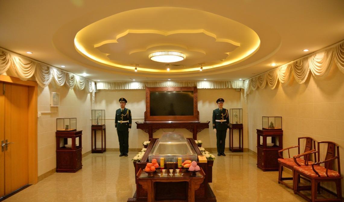 招聘|殡仪馆面向社会招人，有员工分享自己的薪资，有没有让你心动？