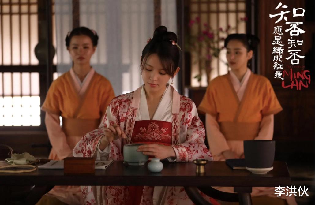 施诗|从《知否》到《相逢时节》,“剧抛脸”施诗演配角一样成为焦点