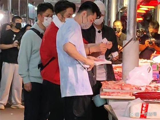 大湾仔的夜2|《大湾仔的夜2》定档，加入新成员，似创新开摊模式