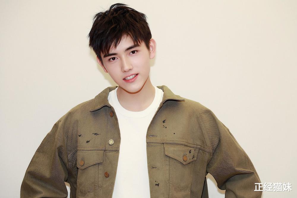 王一博|顶流王一博就是不一样，据传身价轻轻松松过亿，简直就是隐形富豪