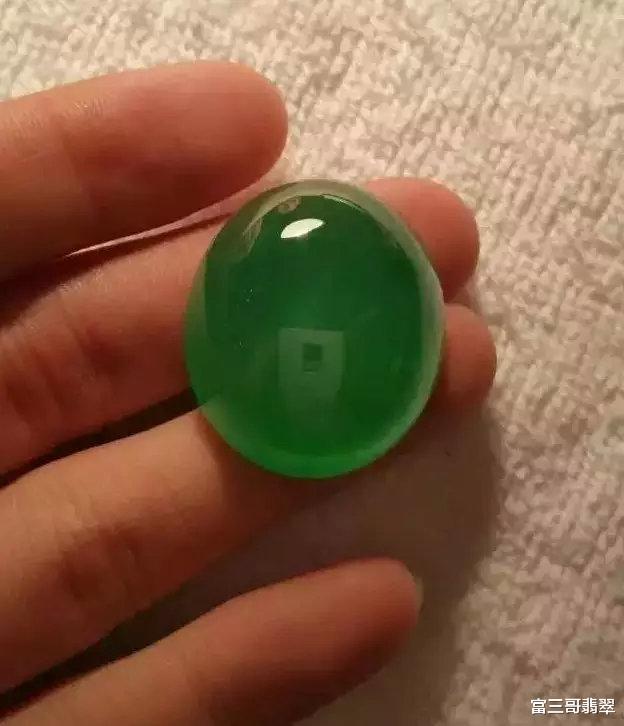 翡翠|切出4649万翡翠的原石,剩余的部分去哪里了?