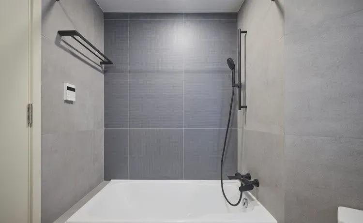 终于知道为什么现代风这么火，四口之家挤72㎡，却藏不住的舒适感