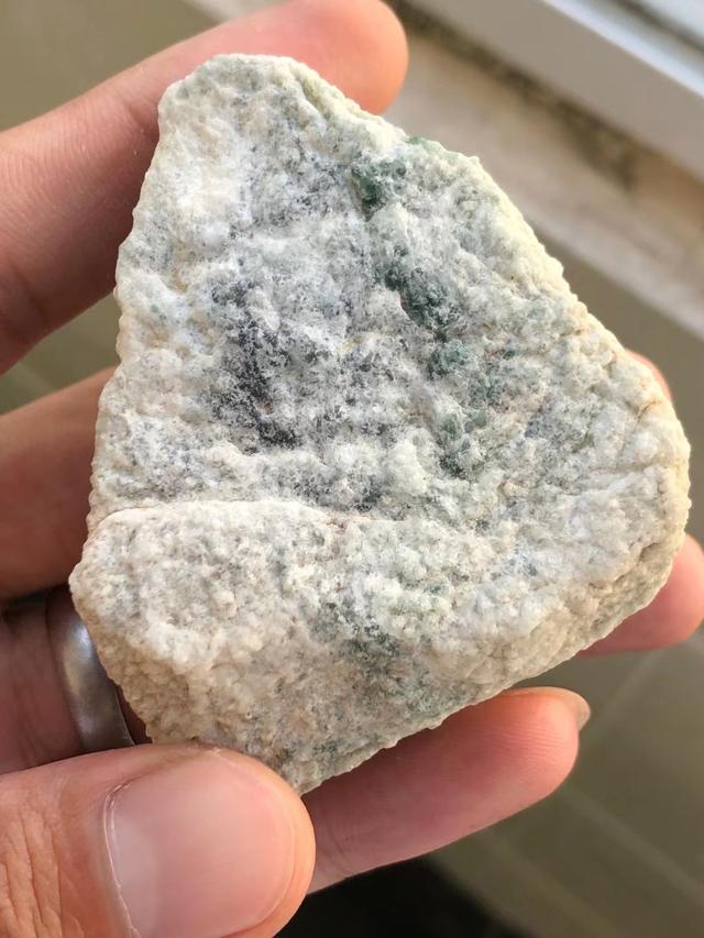 翡翠|买翡翠不能只认木那、大马坎等大场口！这样才能避免吃亏