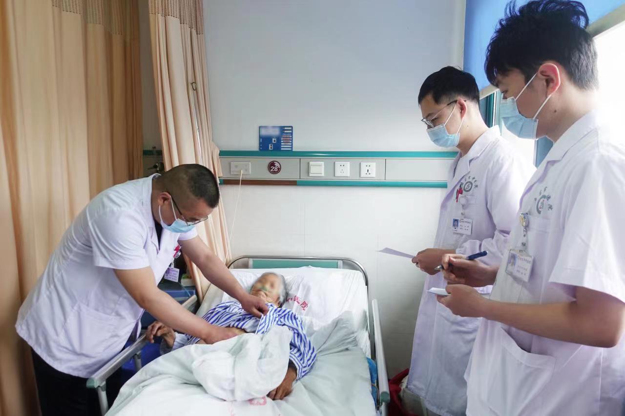 疾病|无微不至“胆”负重任,妙手除疾共创佳绩