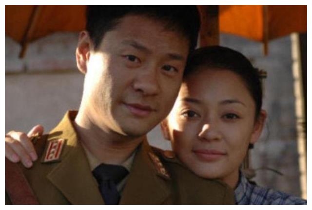 上官婧|连奕名：与陈佳妍离婚后，火速再婚杨若兮，今前妻红了，他糊了