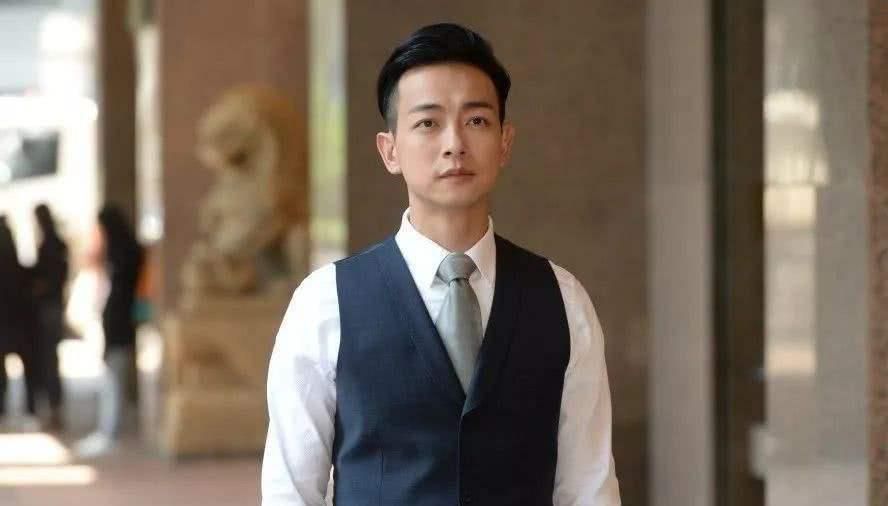 梁烈唯|小配角也有大出路？港剧小配角结婚却请动半个娱乐圈！