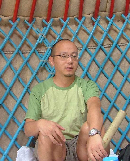 窦唯|窦唯：我愧对孤独母亲，余生为4个最爱的女人而活