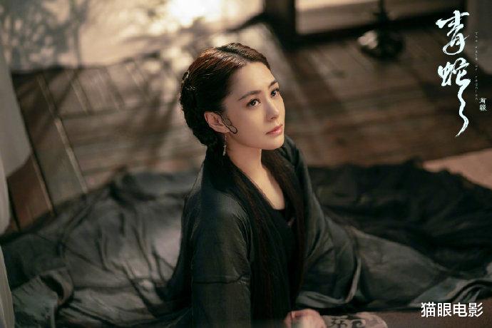 阿娇|41岁阿娇太美了！新片饰演青蛇宛如出水芙蓉，网友：真的好美