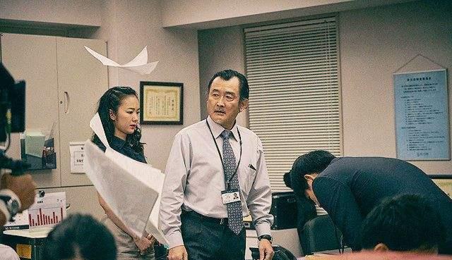 |饭局上同事说：你负责送领导回家！别傻傻照做，用3句话教他做人