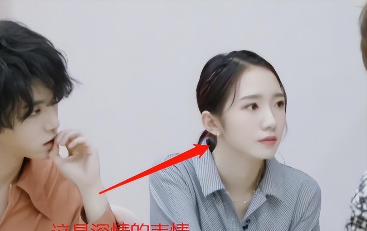 Angelababy|9位“盲目自大”的明星，没演戏却想拿大满贯，舞台表演似跳大神