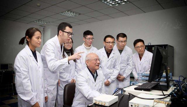 青岛市|施一公谈硅谷华人不愿回国原因您认可吗？如何吸引人才才是硬道理