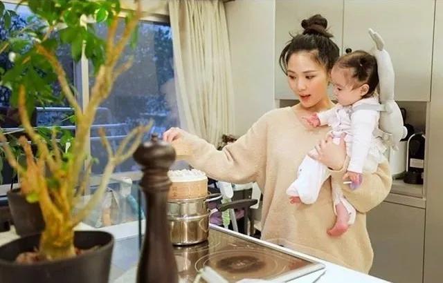 全职妈妈|各国全职妈妈待遇对比，中国妈妈“酸”了！过来人的发言挺现实