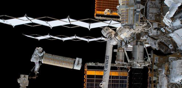 为国际空间站宇航员制造新宇航服,NASA决定更换老化的ISS宇航服
