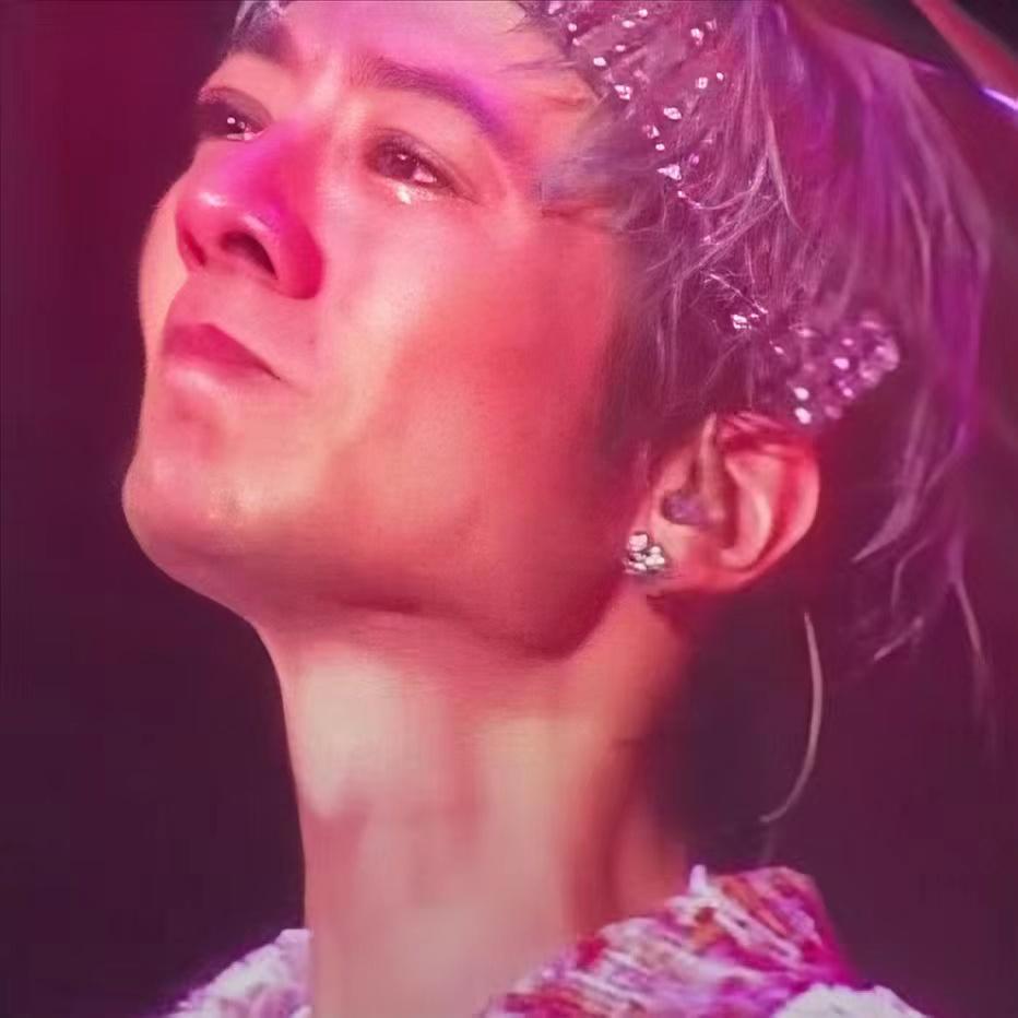 孙耀威|孙耀威曾被拒参加《披哥2》综艺,如今靠直播狂赚千万买别墅翻身打脸节目组!