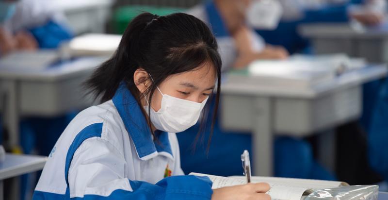 赵今麦|“赵今麦字体”走红，深受当下学生的追捧，老师却表示犯了愁！