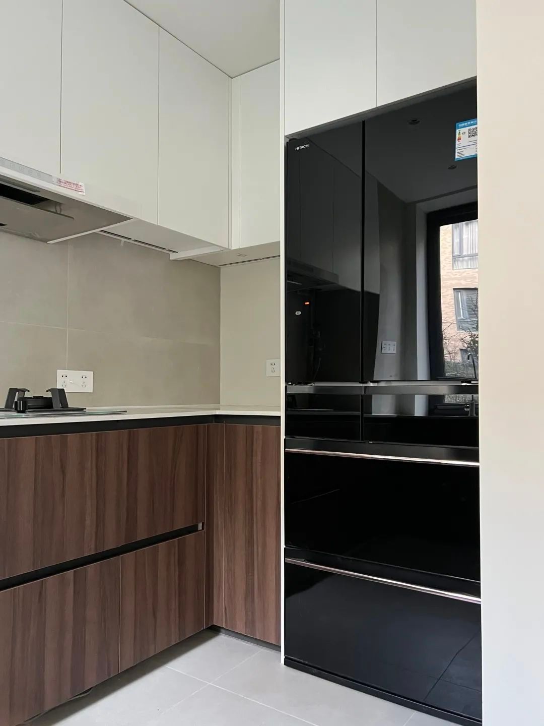 她买下被人嫌弃的一楼，改造后变成小区样板房，通透又敞亮，羡慕