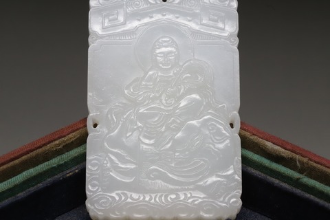 和田玉籽料|和田玉籽料“一级白 普贤菩萨”子冈牌.