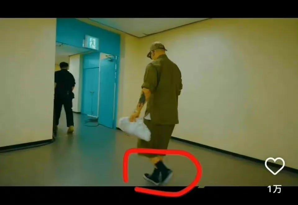 大S|大S杀猪盘!刷前夫卡买再婚用品,给光头买鞋,小菲养男人实锤了