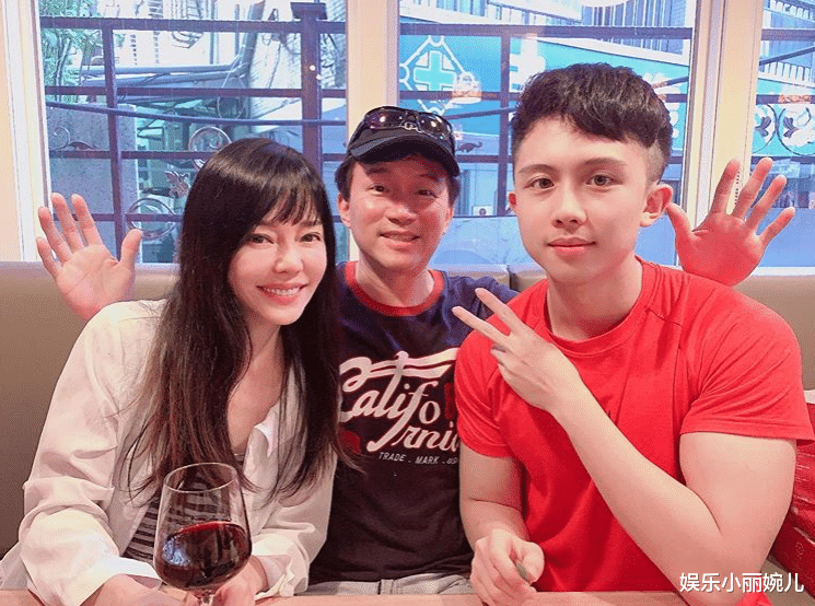 狄莺|孙鹏上节目坦言自己隐瞒狄莺15年,愧疚道歉:不是故意要骗你