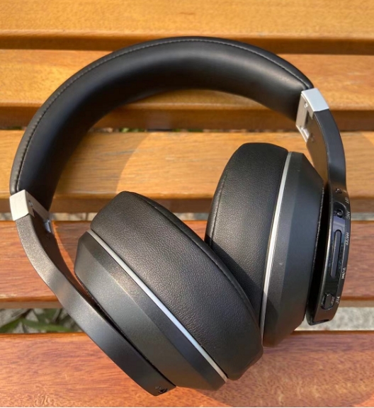 耳机|哪些头戴耳机适合长时间听歌，降噪耳机能够减弱环境声音