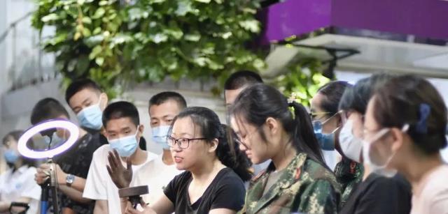 清华大学|厉害了！90后高职毕业生在清华当老师，本人回应：不是特例