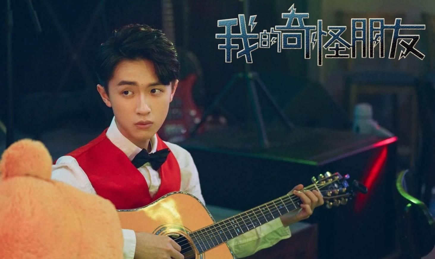 许凯|15岁签约于正,当了6年陪衬仍不受捧,他比宋威龙许凯差在哪