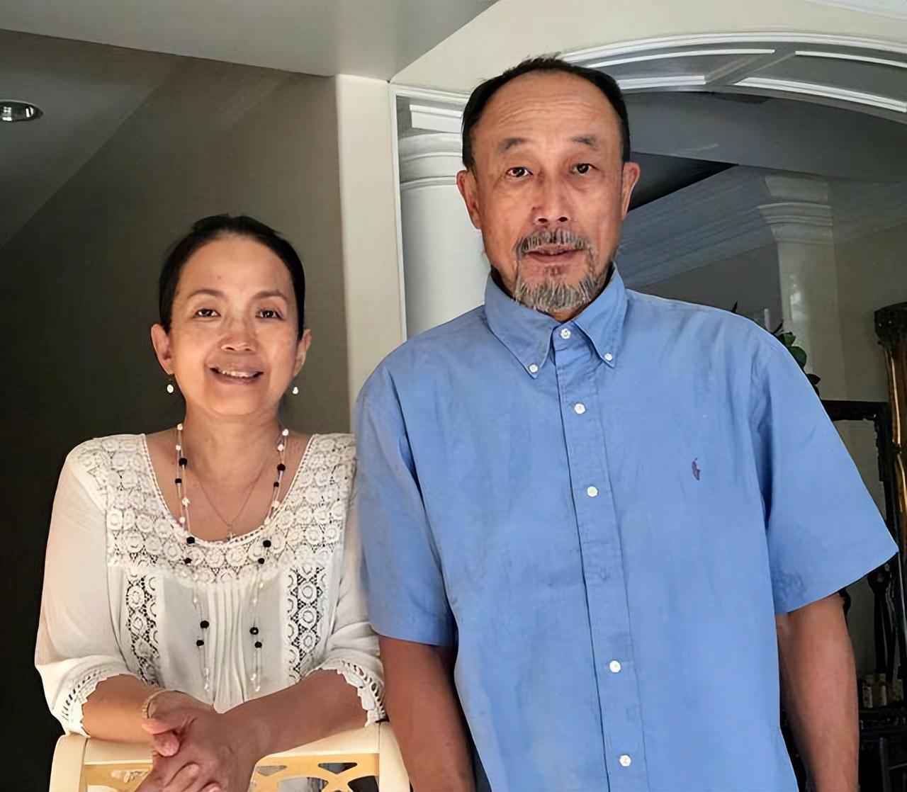 吕丽萍|63岁吕丽萍美国庆生,豪宅内摆酒庆贺,丈夫孙海英满脸呆滞