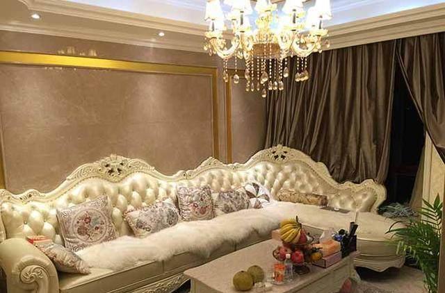 婆婆豪掷30万装86㎡简欧婚房,这样的土豪金真闪瞎眼,浪费钱了!
