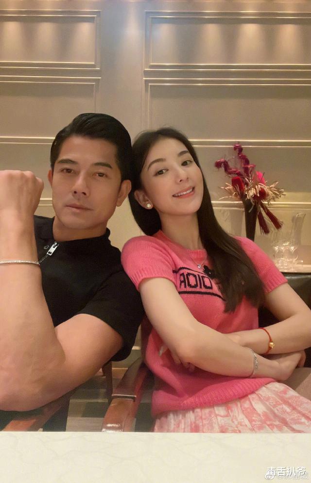 郭富城|郭富城为老婆庆生！两人戴情侣手链高调撒糖，岳父岳母罕见出镜