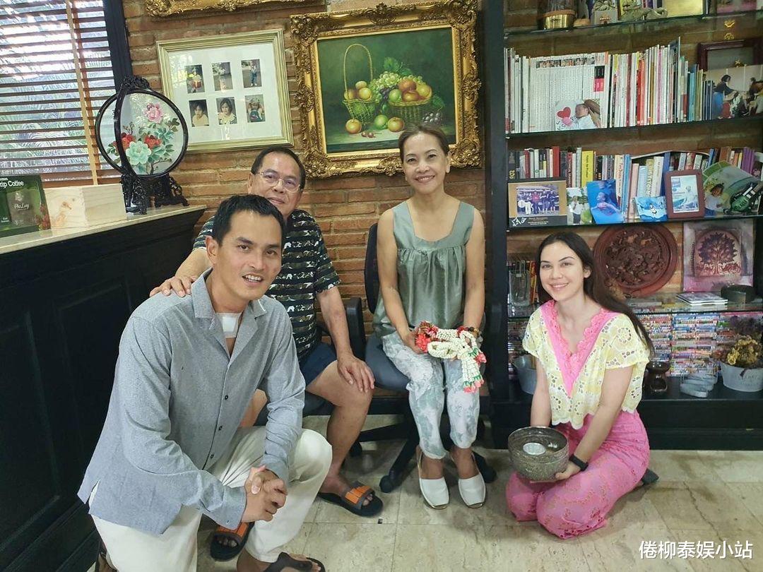 |泰星Matt确认与Songkran感情依旧，网友质疑其脸又变了很多