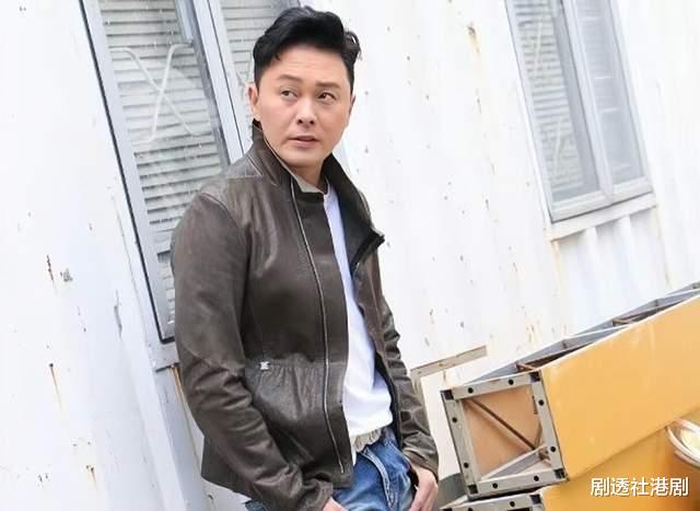 带货|TVB冻龄男神返港团年！因普通话太差放弃带货，与家人将移居内地