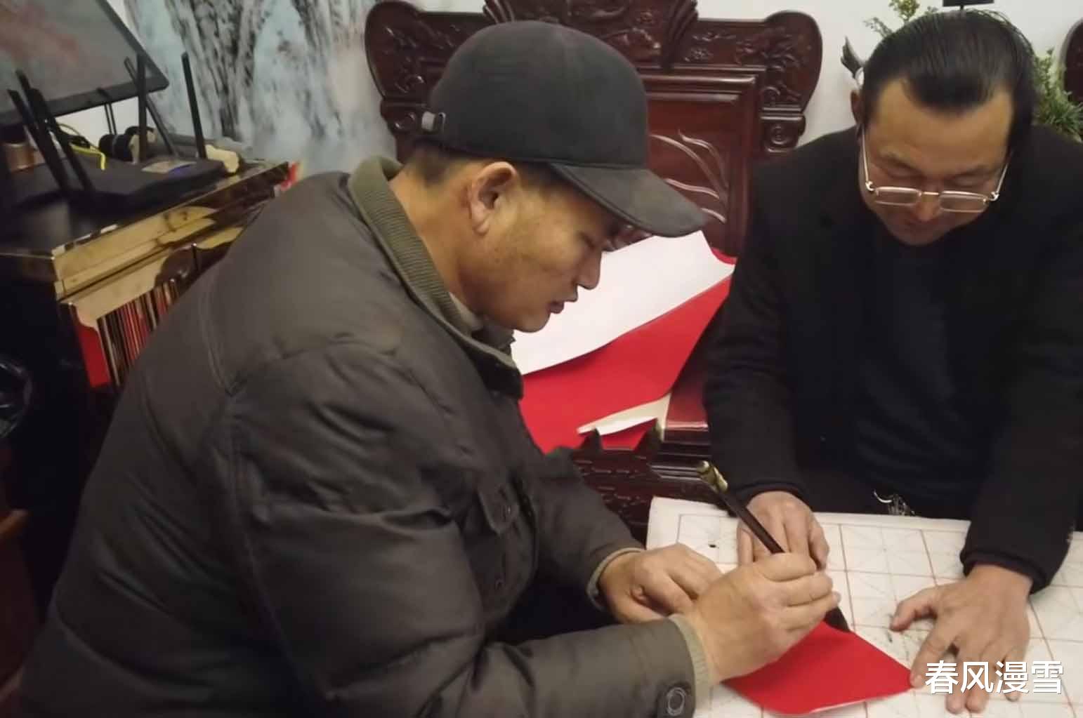 朱之文|大衣哥朱之文写春联，网友盛赞，认真严谨，但字迹只是二年级水平
