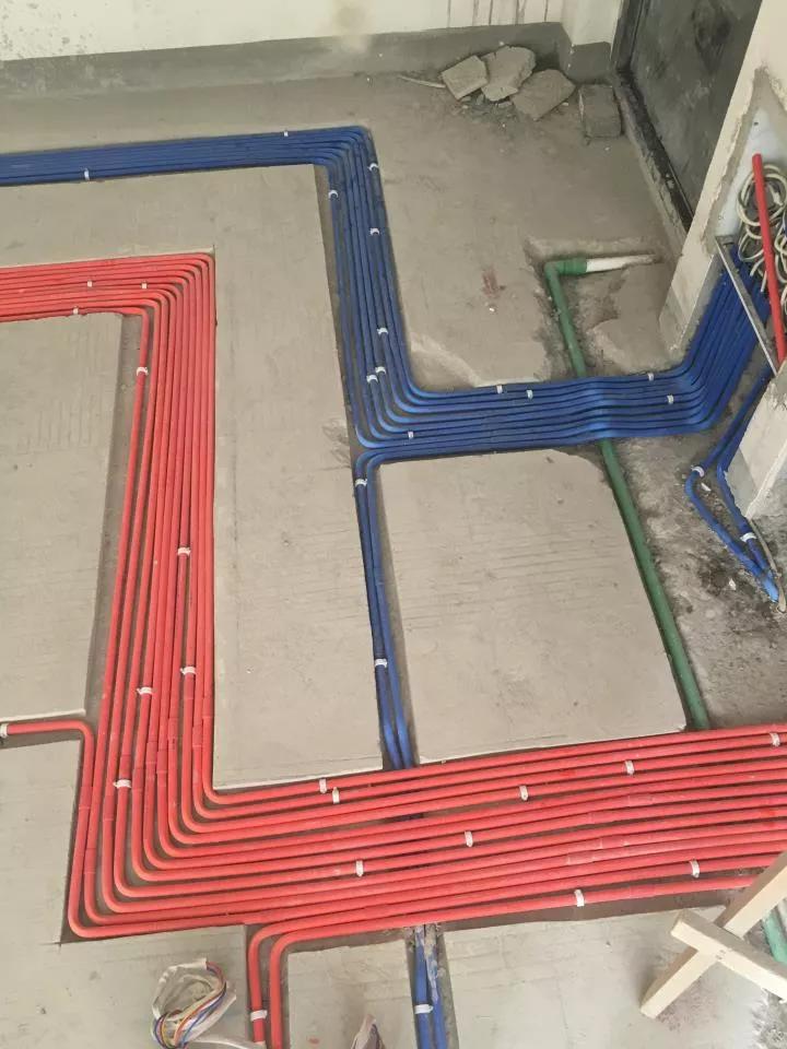 水电走顶好还是走地好，那种性价比最高，如果你不知道就该学习了