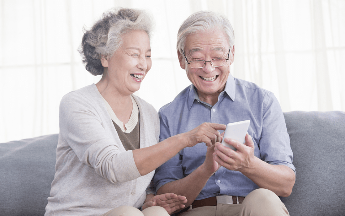 凤凰网|4天能赚7500元?揭秘交友App聊天员黑产