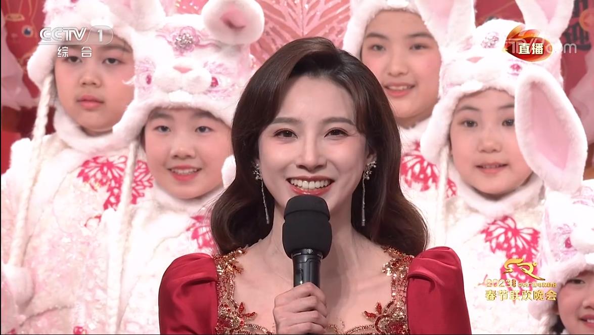 春晚|两次春晚主持，龙洋成“推新人”成功第一人，明年大概率继续主持