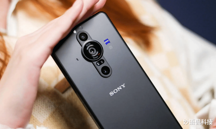 索尼Xperia|12GB+512GB+4K+微单技术，上市四个月直降2000元，却依旧低迷