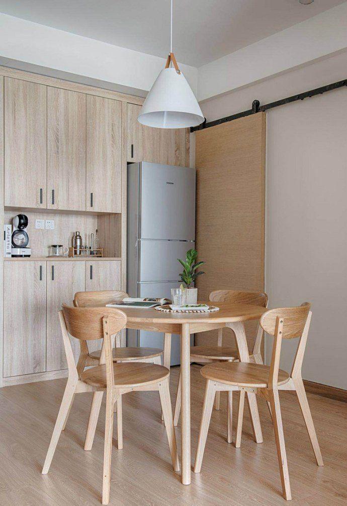 90㎡原木风装修,阳台直接做高30厘米,朋友都说多了一间房!