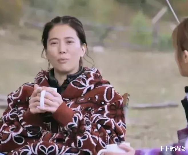 袁咏仪|化个妆就能美上热搜的女人，不愧叫靓靓，袁咏仪才是真的素颜女神