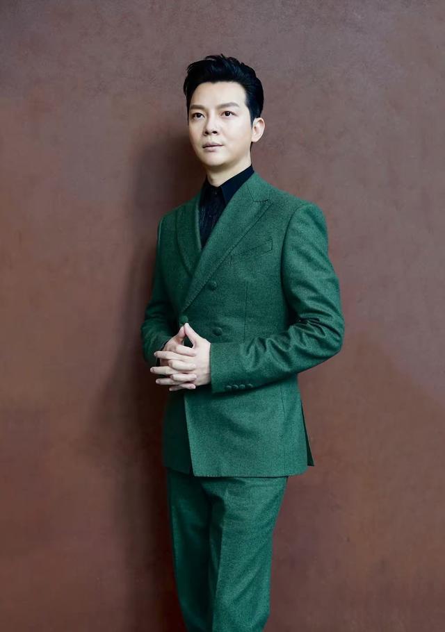 文咏珊|任鲁豫摔伤细节曝光，背部着地疑似伤到脊椎，本人回应令人担心