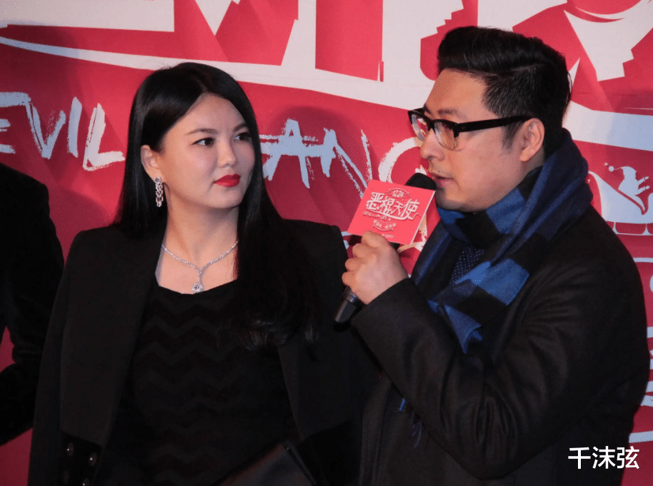 王诗龄 李湘带女儿看歌剧，12岁王诗龄瘦身后变苗条！一身穿搭近5万元