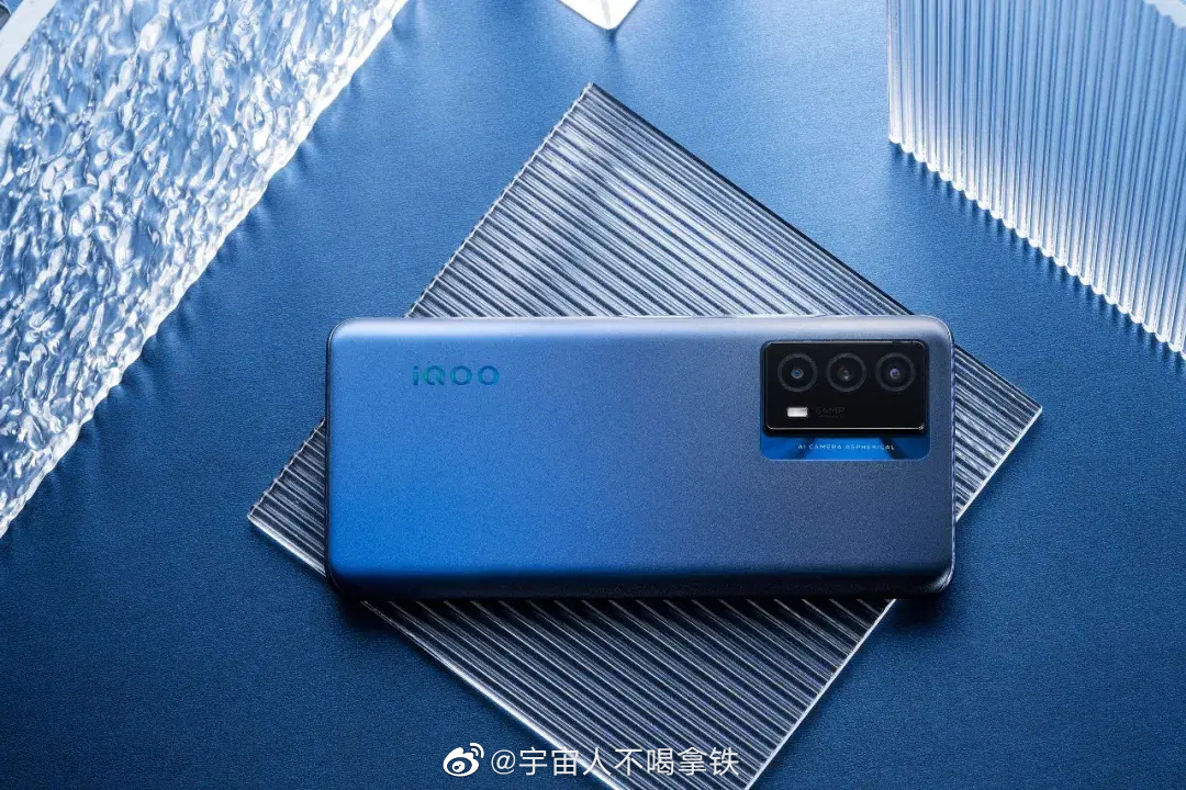 红米手机|想给父母买个1500以内的手机，大家有啥推荐吗？