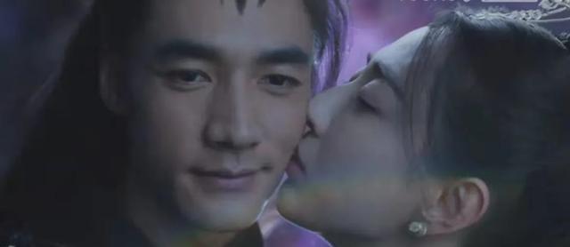 与君初相识|《与君初相识》开播,颜值特效都不好,但看完4集后,我真香了