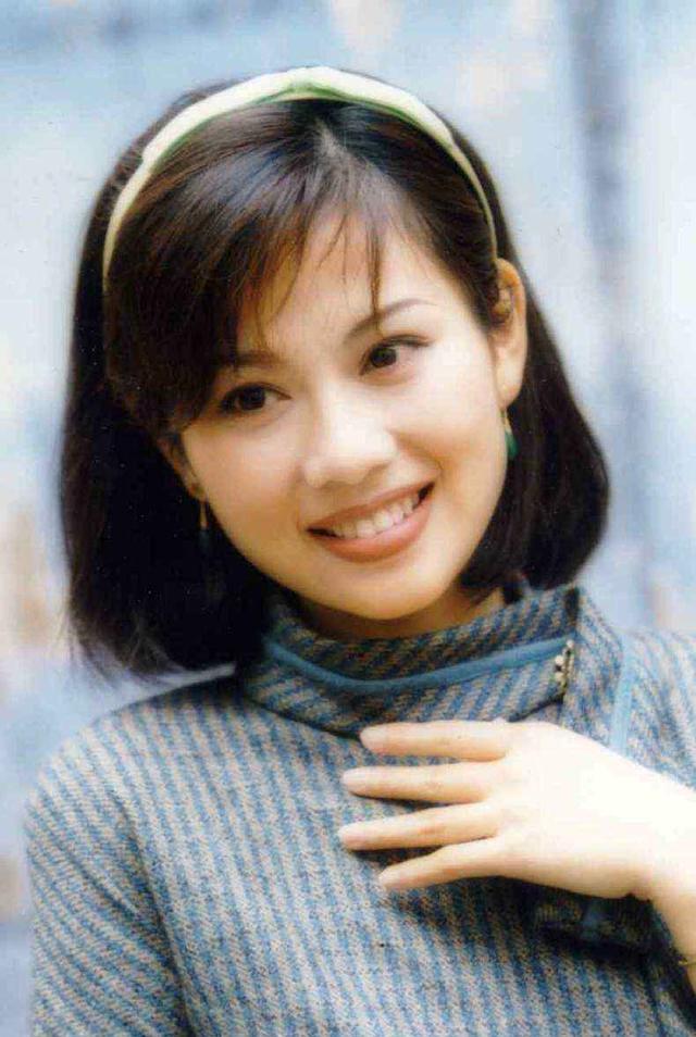 TVB|TVB都整整发了25座视后奖杯了，但这8位花旦却连个边边都摸不着？