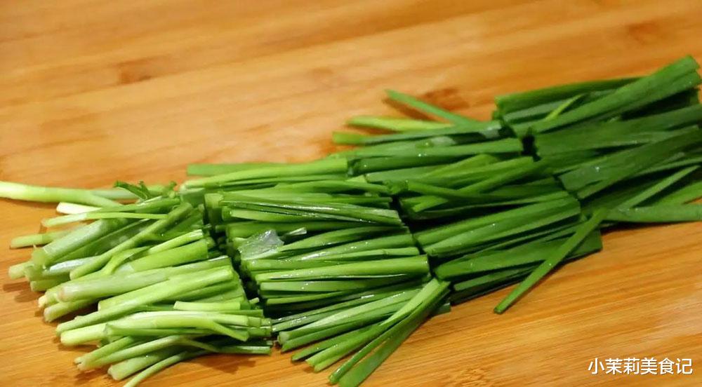 更年期|男人进入更年期，建议多吃5样，堪称“天然雄激素”，别舍不得